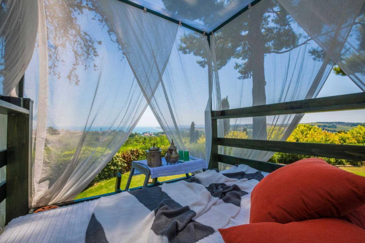 Tra Gli Alberi E Il Mare Bed & Breakfast Sirolo Exterior photo