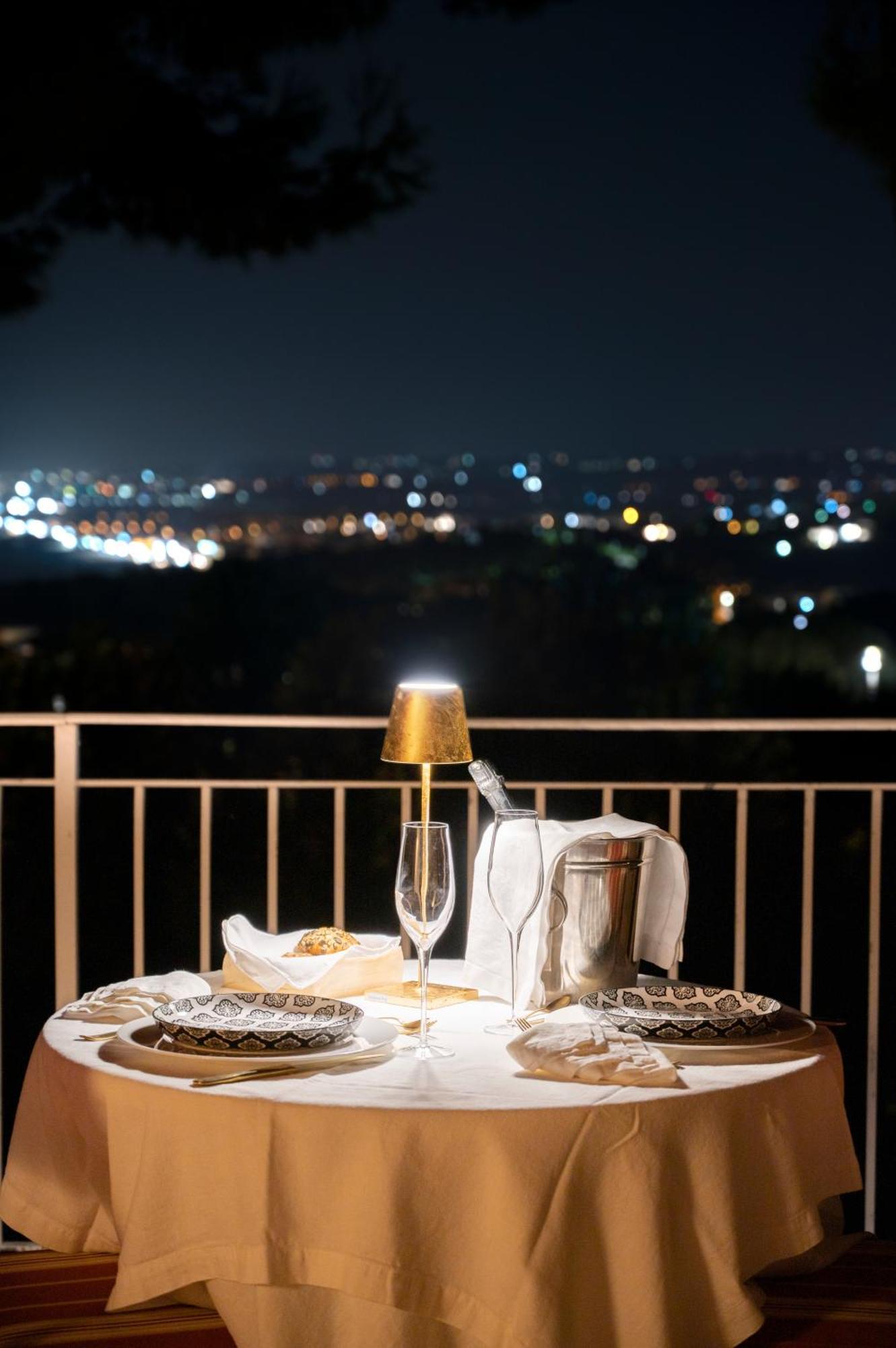 Tra Gli Alberi E Il Mare Bed & Breakfast Sirolo Exterior photo