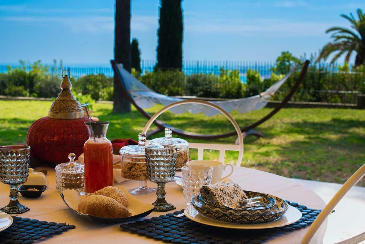 Tra Gli Alberi E Il Mare Bed & Breakfast Sirolo Exterior photo